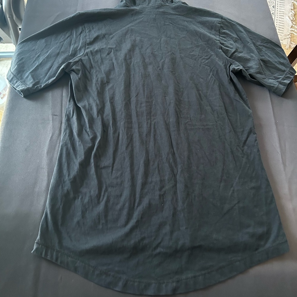 Men’s Jordan Black Graphic Hoodie Tee - Picture 3 of 3